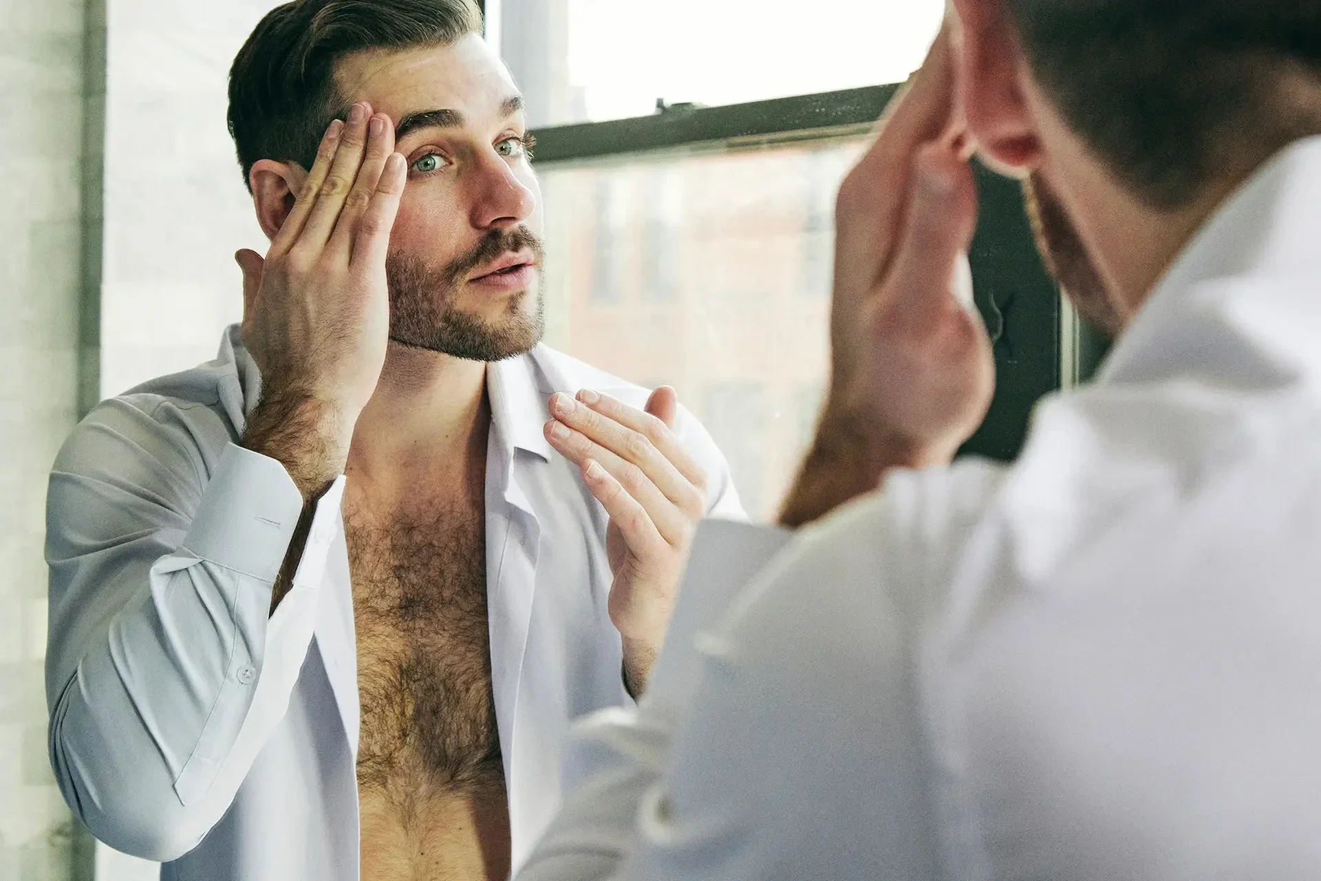 Reviving Hyaluronic Acid Facial Serum for Men (formerly Day Serum) - Image 4